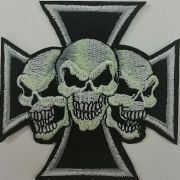 Термоаппликация Черепа 10 см Арт 70.1223