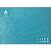 Коврик для резки трехслойный А4 30*22 см Арт 225.062450(У)